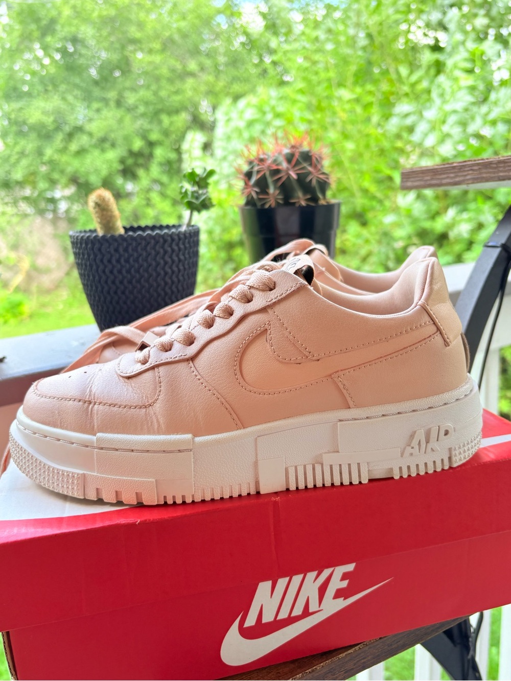 Nike Air Force Low Women’s 6.5
